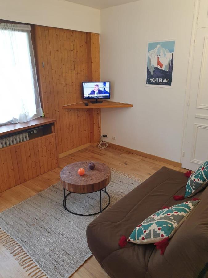Studio With Balcony In Chamonix Apartment Exterior photo